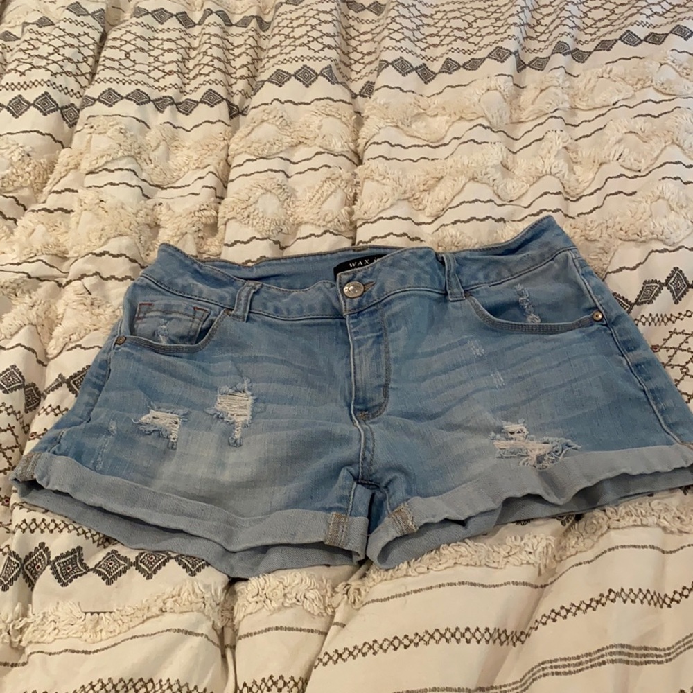 Wax distressed shorts. Sz Lg fits like 8-10 NWOT